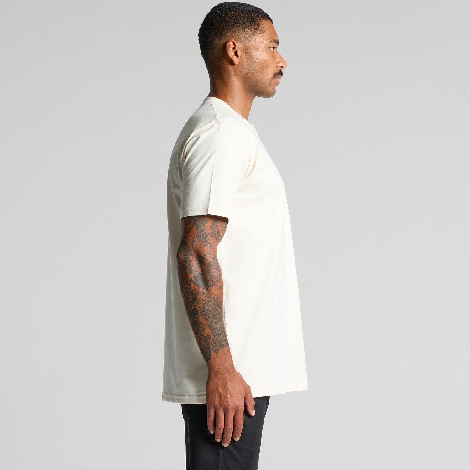 Classic Pocket Tee 5027 - Blythé Apparels